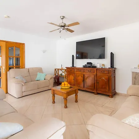 Villa Airlie By Abahana Ifach