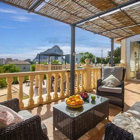 Villa Abahana Airlie *