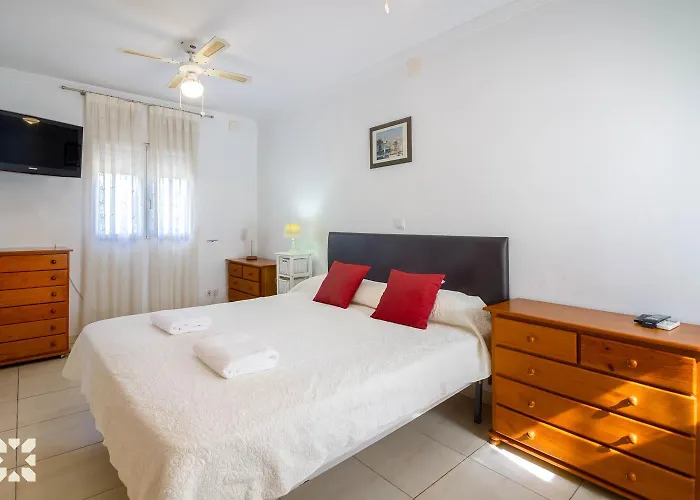 Villa Airlie By Abahana Ifach